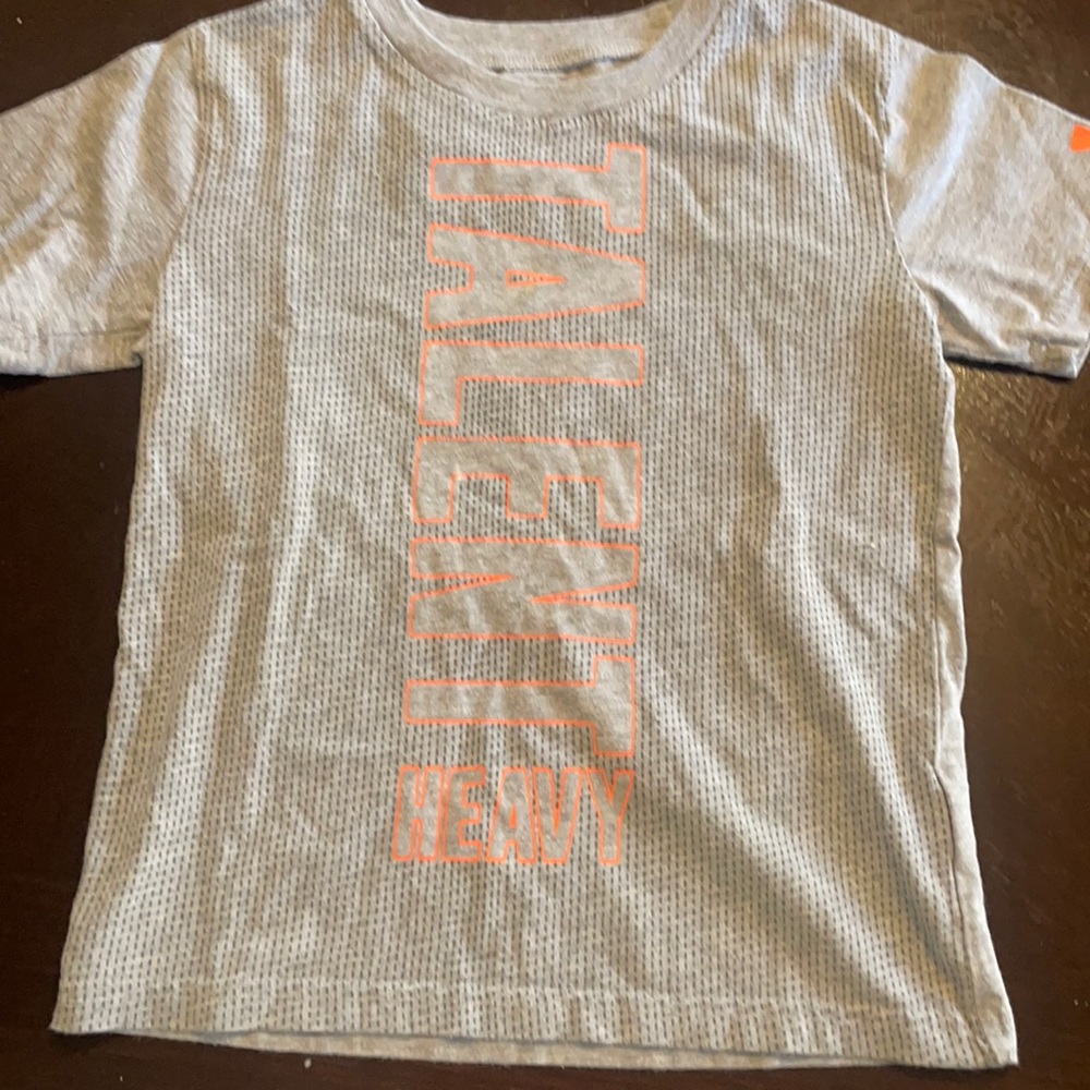 Under Armour boys t shirt